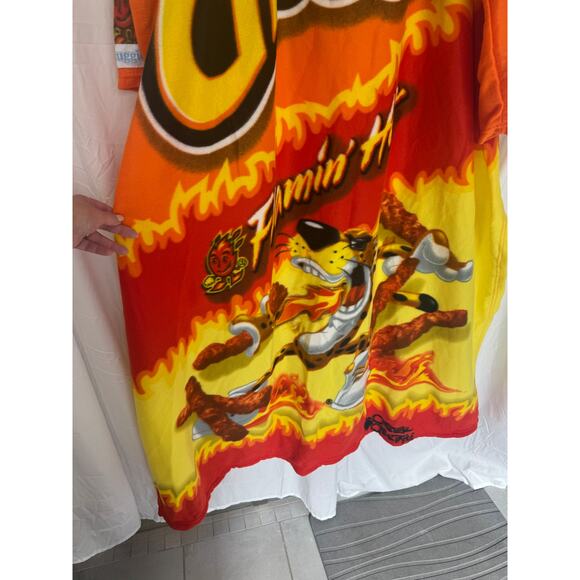 Flamin’ Hot Cheetos Snuggie Blanket w Sleeves. Chester Cheetah Wearable Throw - Picture 5 of 6